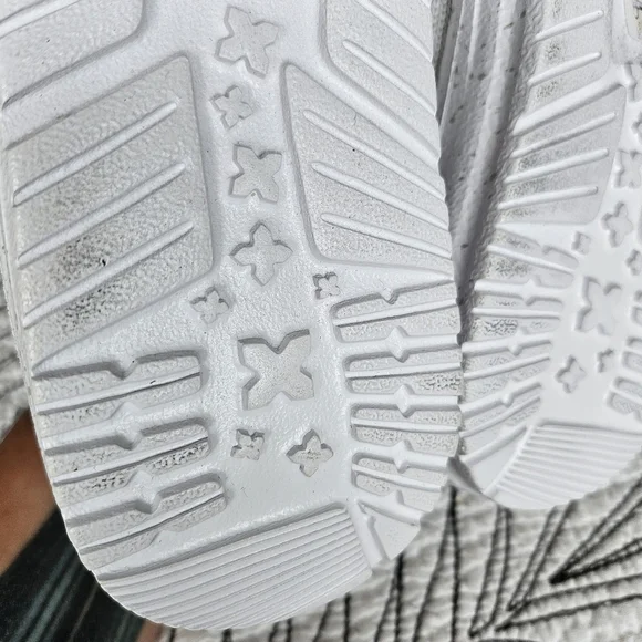 NWT Hey Dude Wendy Sport Mesh Light Gray 7 Wide slip-ons sneakers - Picture 14 of 15